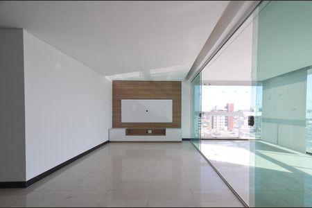 Apartamento à venda com 150m², 4 quartos e 4 vagasSala