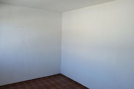 Casa para alugar com 80m², 2 quartos e 2 vagasQuarto 1