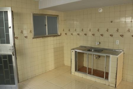 Casa para alugar com 80m², 2 quartos e 2 vagasCozinha