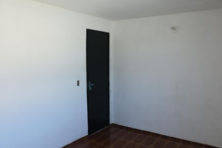 Casa para alugar com 80m², 2 quartos e 2 vagasQuarto 1