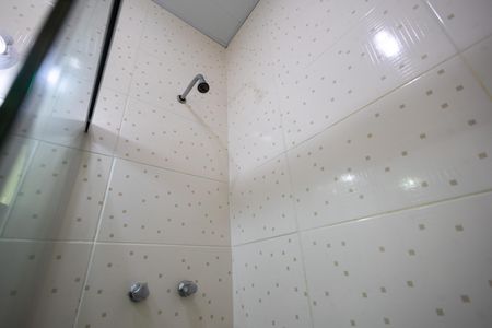 Apartamento à venda com 59m², 2 quartos e 1 vaga Apartamento à venda com 59m², 2 quartos e 1 vagaBanheiro