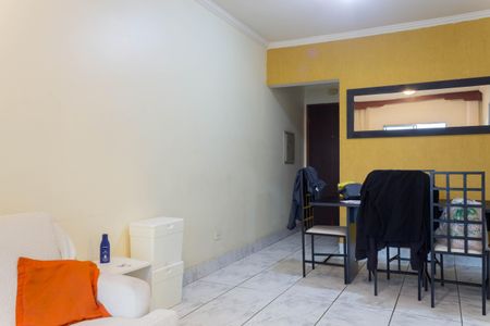 Apartamento à venda com 74m², 2 quartos e 1 vaga Apartamento à venda com 74m², 2 quartos e 1 vagaSala