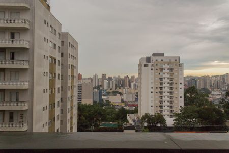 Apartamento à venda com 74m², 2 quartos e 1 vaga Apartamento à venda com 74m², 2 quartos e 1 vagaVaranda