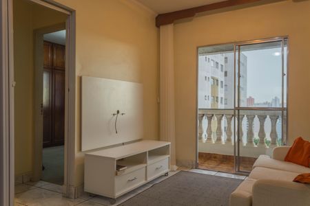 Apartamento à venda com 74m², 2 quartos e 1 vaga Apartamento à venda com 74m², 2 quartos e 1 vagaSala