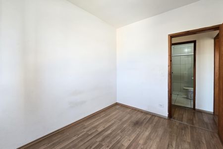 Apartamento à venda com 84m², 3 quartos e 2 vagasQuarto 2