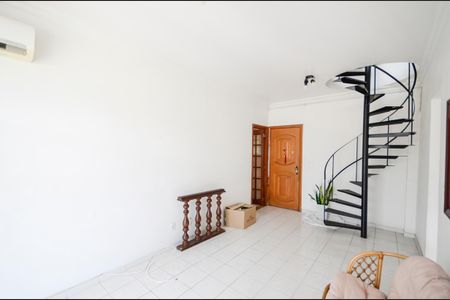 Apartamento à venda com 106m², 3 quartos e 2 vagasSala