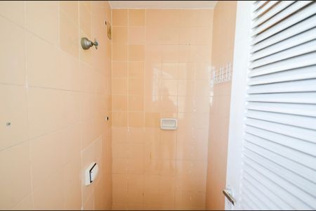 Apartamento à venda com 106m², 3 quartos e 2 vagasBanheiro de Serviço