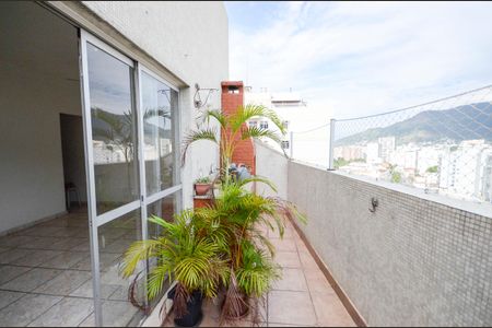 Apartamento à venda com 106m², 3 quartos e 2 vagasVaranda do Terraço