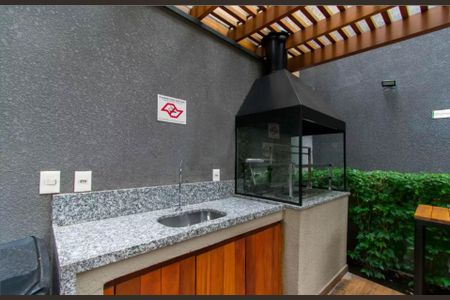 Apartamento para alugar com 28m², 1 quarto e sem vaga Apartamento para alugar com 28m², 1 quarto e sem vagaÁrea comum - Churrasqueira