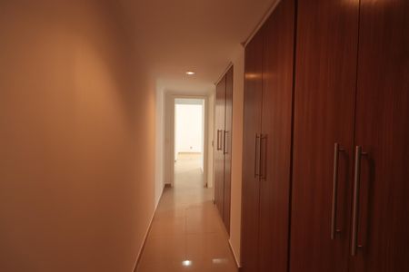 Apartamento à venda com 173m², 3 quartos e 3 vagasCorredor