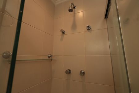 Apartamento à venda com 173m², 3 quartos e 3 vagasBanheiro da Suíte 1