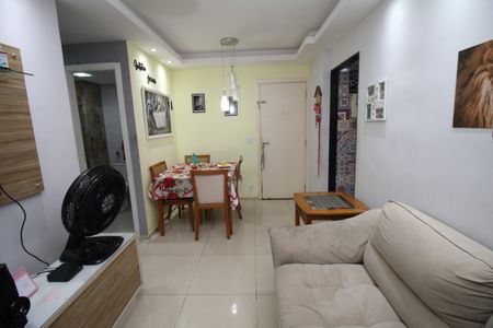 Apartamento à venda com 48m², 2 quartos e 1 vagaSala