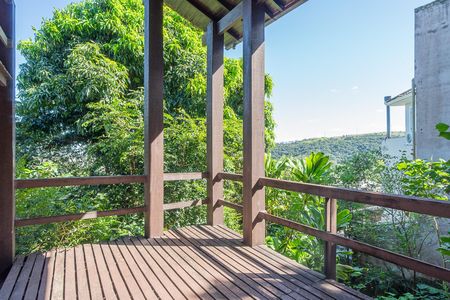 Casa à venda com 390m², 4 quartos e 3 vagas Casa à venda com 390m², 4 quartos e 3 vagasVaranda da Sala