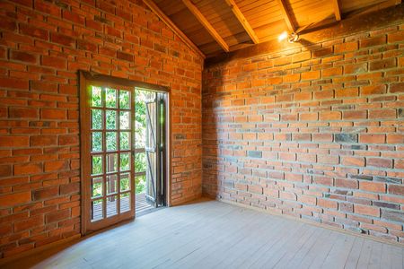 Casa à venda com 390m², 4 quartos e 3 vagas Casa à venda com 390m², 4 quartos e 3 vagasSuíte