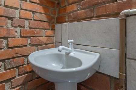 Casa à venda com 390m², 4 quartos e 3 vagas Casa à venda com 390m², 4 quartos e 3 vagasBanheiro Social 2