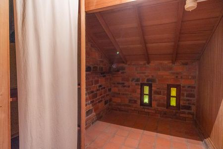 Casa à venda com 390m², 4 quartos e 3 vagas Casa à venda com 390m², 4 quartos e 3 vagasBanheiro da Suíte