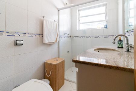 Casa à venda com 200m², 5 quartos e 2 vagasBanheiro 1
