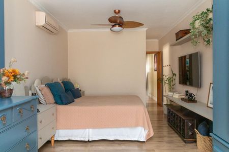 Casa à venda com 200m², 5 quartos e 2 vagasSuíte