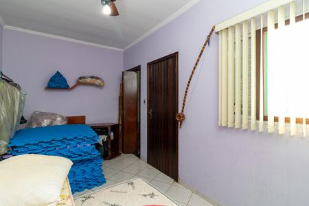 Casa à venda com 200m², 5 quartos e 2 vagasQuarto 3 
