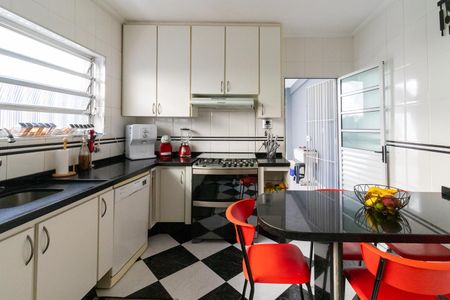 Casa à venda com 200m², 5 quartos e 2 vagasCozinha