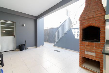Casa à venda com 200m², 5 quartos e 2 vagasChurrasqueira