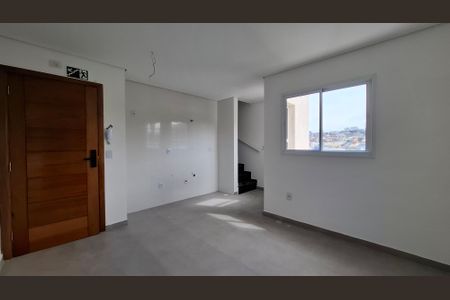 Apartamento à venda com 106m², 2 quartos e 1 vaga Apartamento à venda com 106m², 2 quartos e 1 vagaSala