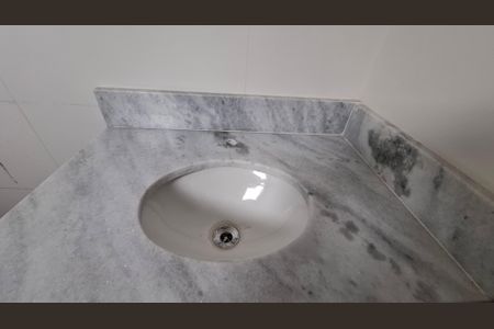 Apartamento à venda com 106m², 2 quartos e 1 vaga Apartamento à venda com 106m², 2 quartos e 1 vagaBanheiro da Suíte