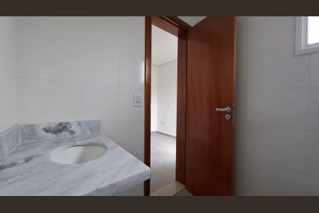 Apartamento à venda com 106m², 2 quartos e 1 vaga Apartamento à venda com 106m², 2 quartos e 1 vagaBanheiro da Suíte