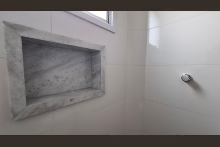 Apartamento à venda com 106m², 2 quartos e 1 vaga Apartamento à venda com 106m², 2 quartos e 1 vagaBanheiro