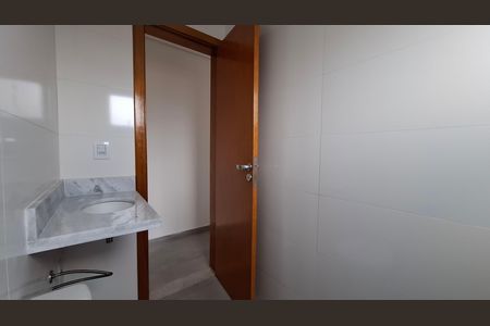 Apartamento à venda com 106m², 2 quartos e 1 vaga Apartamento à venda com 106m², 2 quartos e 1 vagaBanheiro