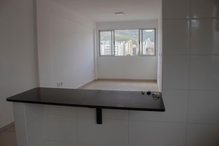 Apartamento para alugar com 89m², 3 quartos e 2 vagasSala