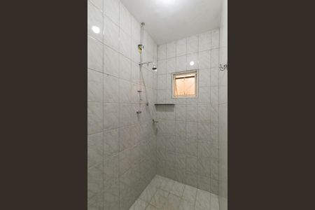 Casa para alugar com 280m², 3 quartos e 2 vagasBanheiro Social
