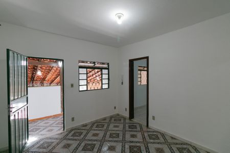 Casa para alugar com 280m², 3 quartos e 2 vagasSala