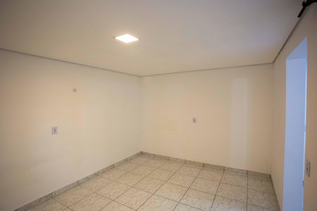 Casa para alugar com 28m², 1 quarto e sem vagaSala/ Quarto