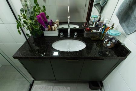 Apartamento para alugar com 63m², 2 quartos e 2 vagas Apartamento para alugar com 63m², 2 quartos e 2 vagasBanheiro