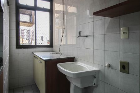 Apartamento para alugar com 96m², 3 quartos e 1 vagaÁrea de Serviço