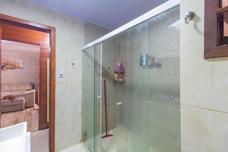 Casa à venda com 200m², 2 quartos e 2 vagasBanheiro