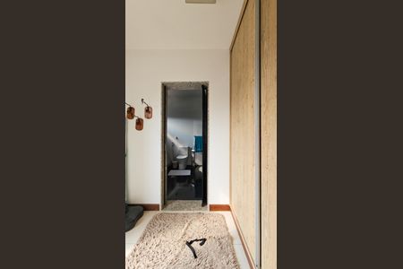 Casa à venda com 350m², 4 quartos e 3 vagasCloset Suíte 