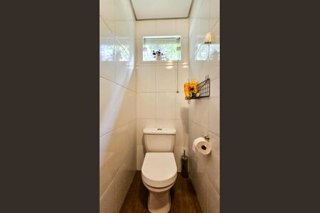 Casa à venda com 350m², 4 quartos e 3 vagasBanheiro 2