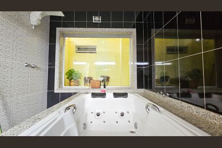 Casa à venda com 350m², 4 quartos e 3 vagasBanheiro da Suíte