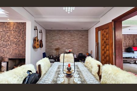 Casa à venda com 350m², 4 quartos e 3 vagasSala