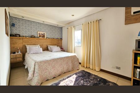 Casa à venda com 350m², 4 quartos e 3 vagasSuíte