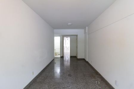 Apartamento à venda com 75m², 2 quartos e 1 vagaDetalhe da sala