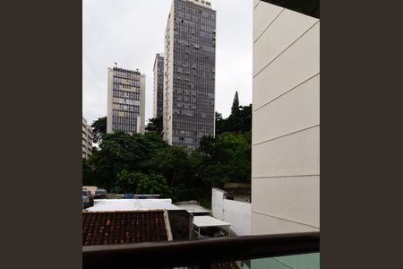 Apartamento à venda com 75m², 2 quartos e 1 vagaVista da varanda da sala