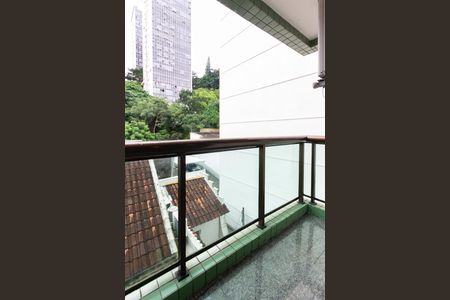 Apartamento à venda com 75m², 2 quartos e 1 vagaVaranda da sala