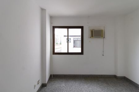 Apartamento à venda com 75m², 2 quartos e 1 vagaSuíte 2