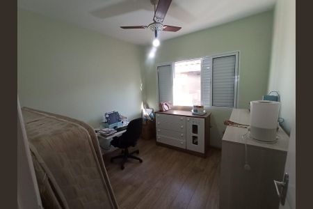 Casa para alugar com 165m², 3 quartos e 3 vagas Casa para alugar com 165m², 3 quartos e 3 vagasQuarto
