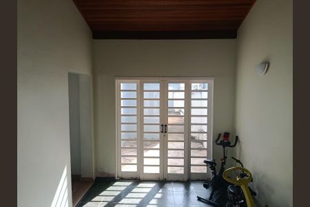 Casa para alugar com 165m², 3 quartos e 3 vagas Casa para alugar com 165m², 3 quartos e 3 vagasQuarto