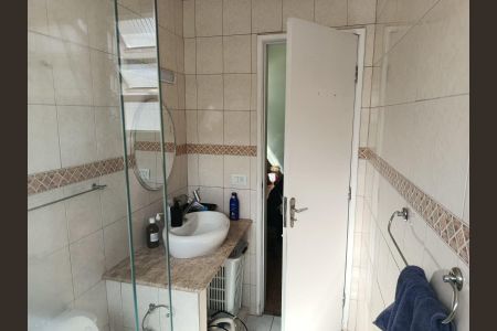Casa para alugar com 165m², 3 quartos e 3 vagas Casa para alugar com 165m², 3 quartos e 3 vagasBanheiro