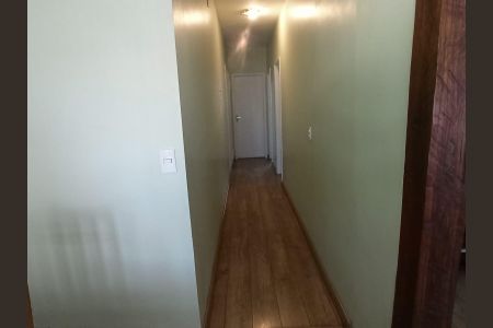 Casa para alugar com 165m², 3 quartos e 3 vagas Casa para alugar com 165m², 3 quartos e 3 vagasCorredor